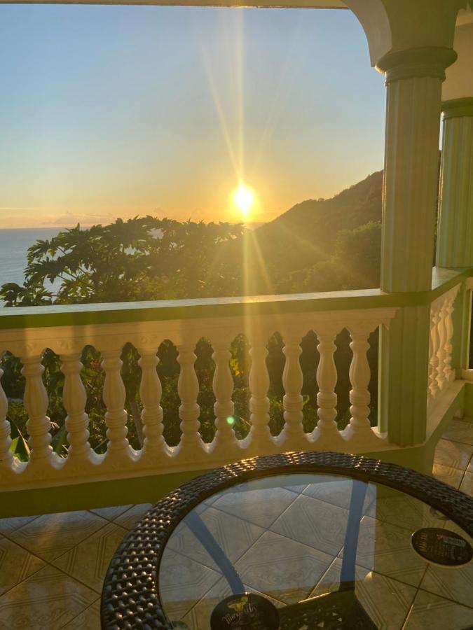 Laborie Greenhouse On The Hill, Sea View Studio Apartment מראה חיצוני תמונה